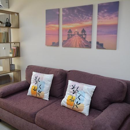City Center Apartment With A Backyard Burgas Exterior foto