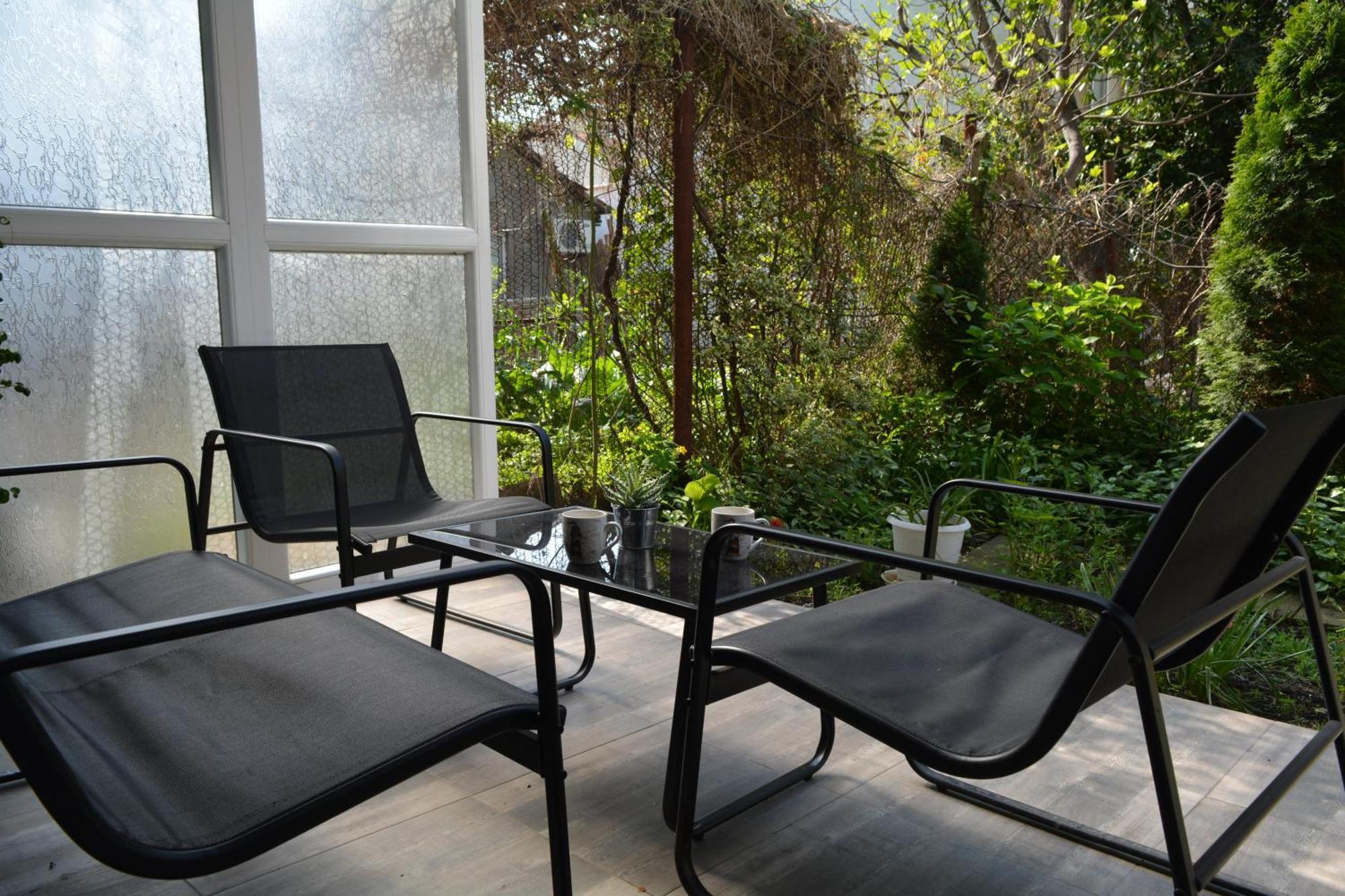City Center Apartment With A Backyard Burgas Exterior foto